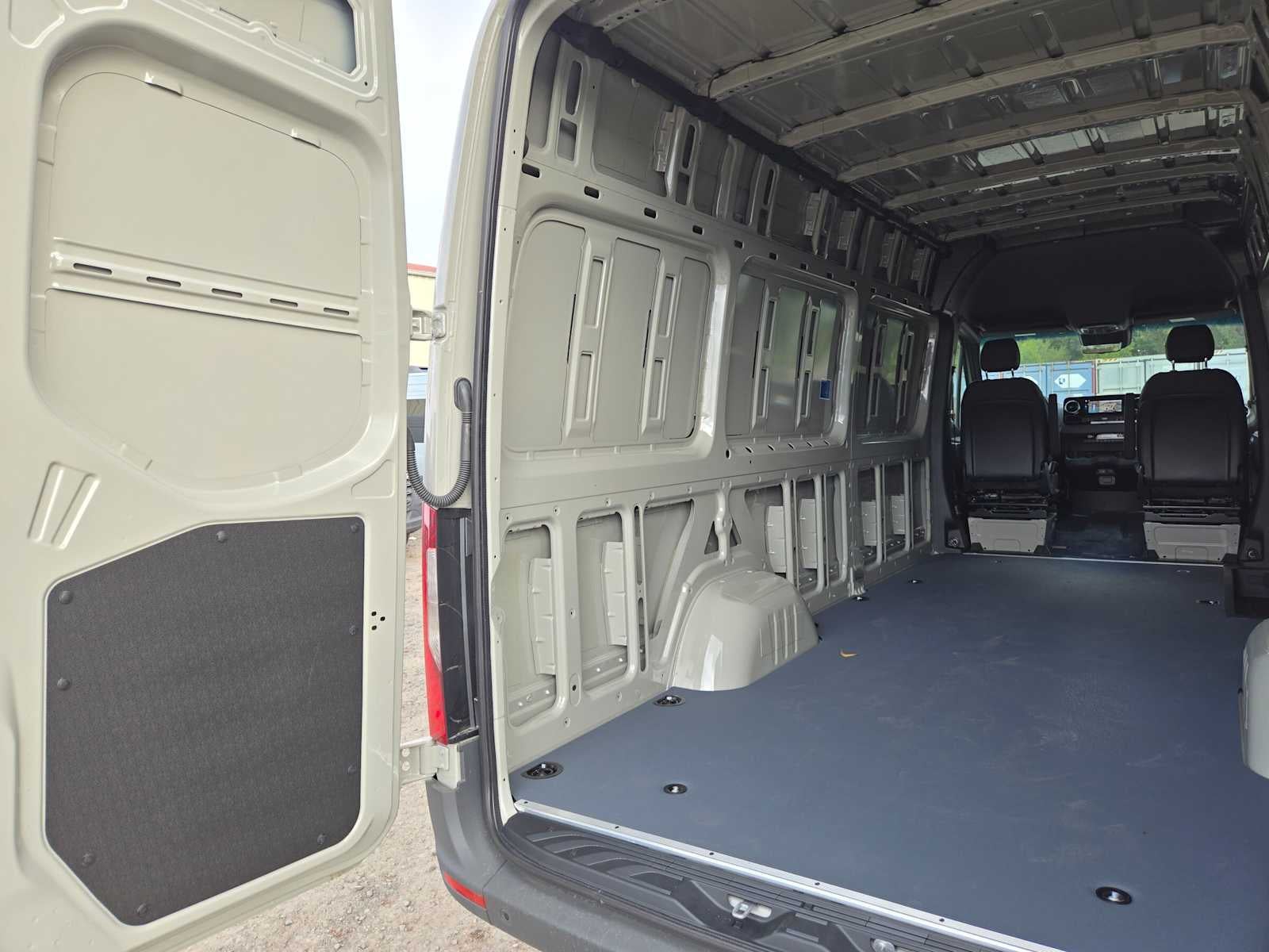 2026 Mercedes-Benz Sprinter Cargo 2500 High Roof I4 Diesel HO 170 AWD