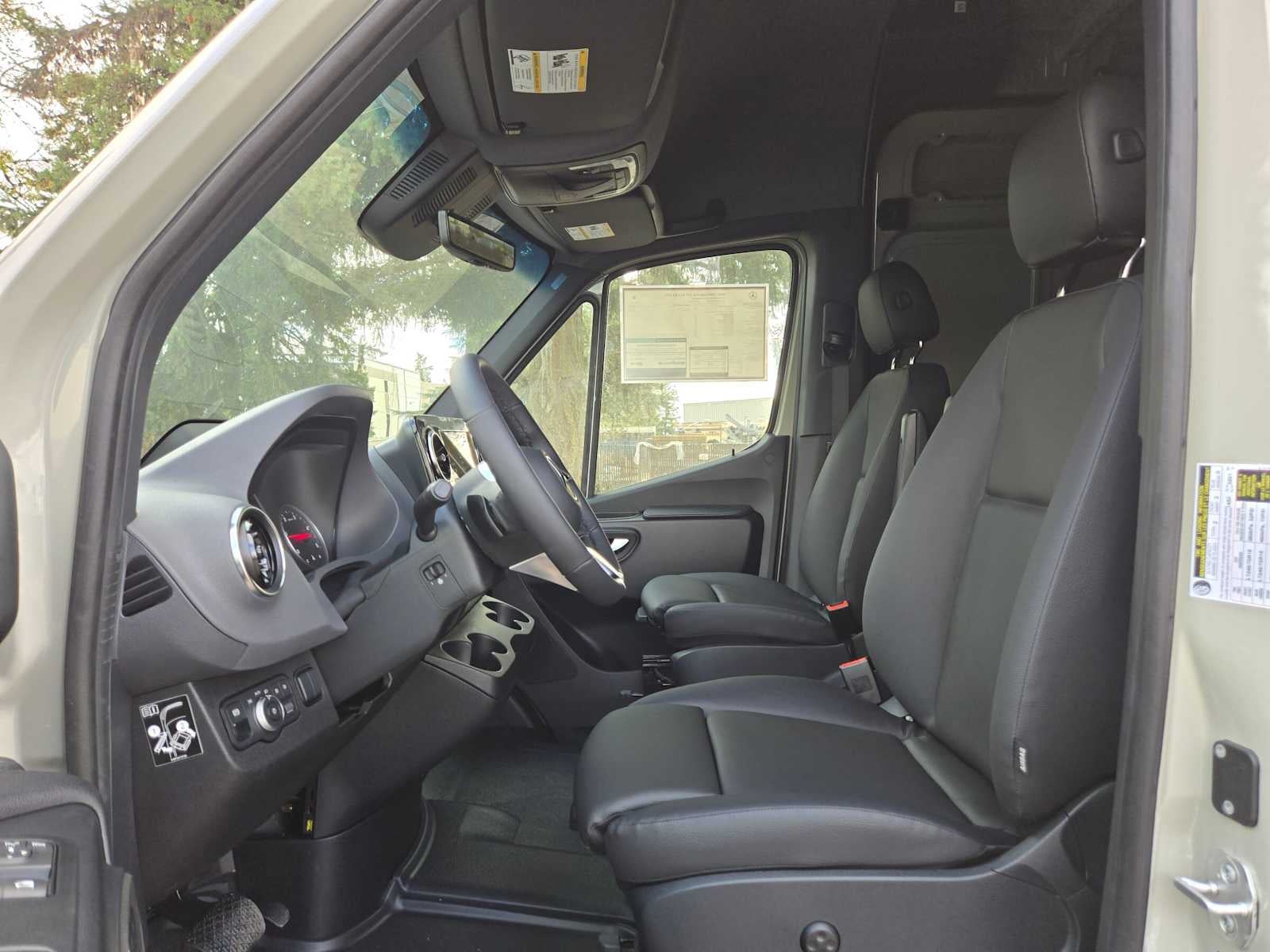 2026 Mercedes-Benz Sprinter Cargo 2500 High Roof I4 Diesel HO 170 AWD