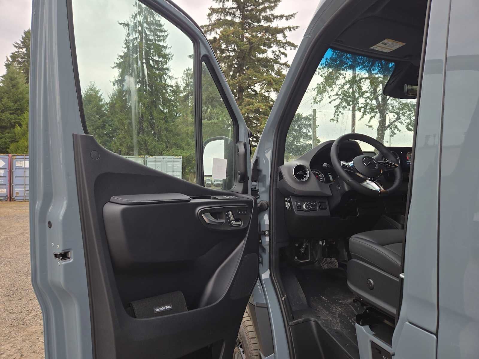 2026 Mercedes-Benz Sprinter Cargo 2500 High Roof I4 Diesel HO 170 AWD