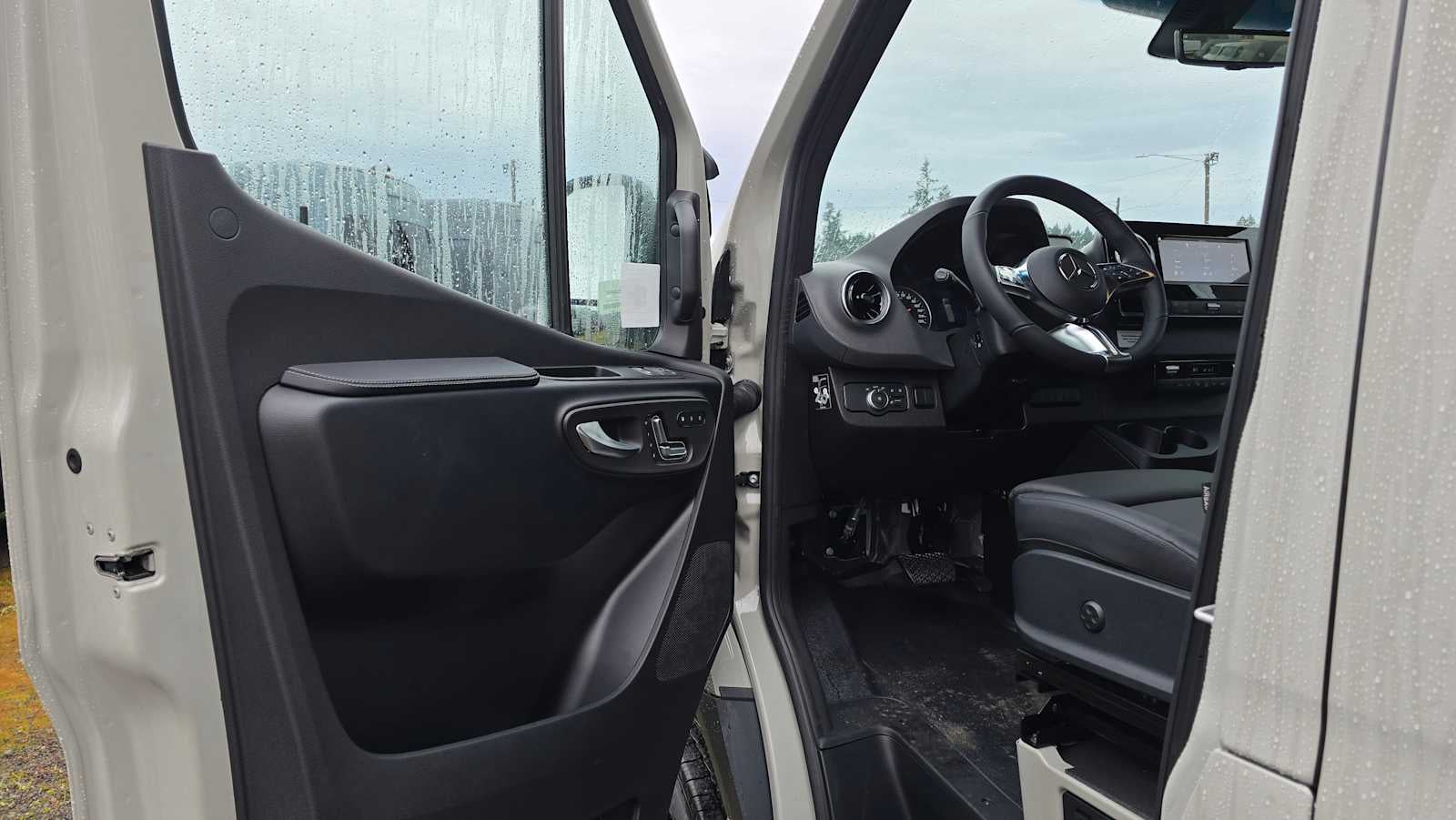 2026 Mercedes-Benz Sprinter 2500 High Roof I4 Diesel HO 170" AWD