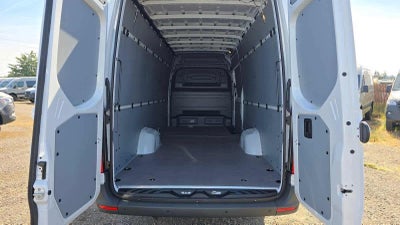 2026 Mercedes-Benz Sprinter Cargo Van 2500 High Roof I4 Diesel HO 170 Extended RWD