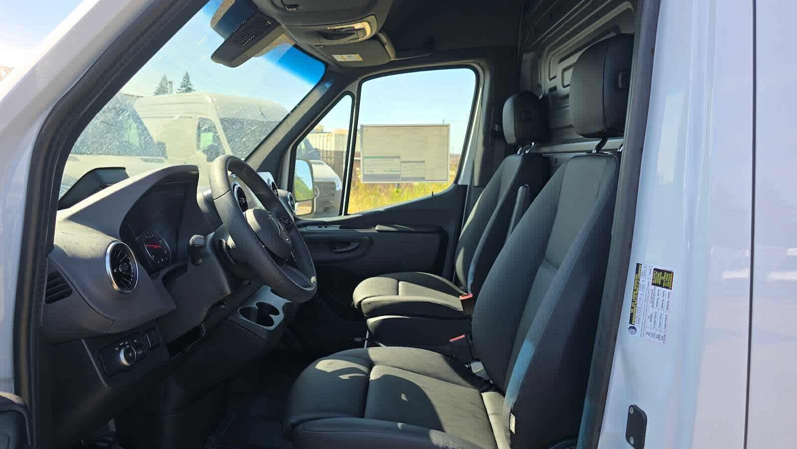 2026 Mercedes-Benz Sprinter Cargo Van 2500 High Roof I4 Diesel HO 170 Extended RWD