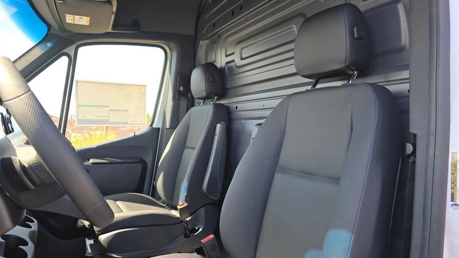 2026 Mercedes-Benz Sprinter Cargo Van 2500 High Roof I4 Diesel HO 170 Extended RWD