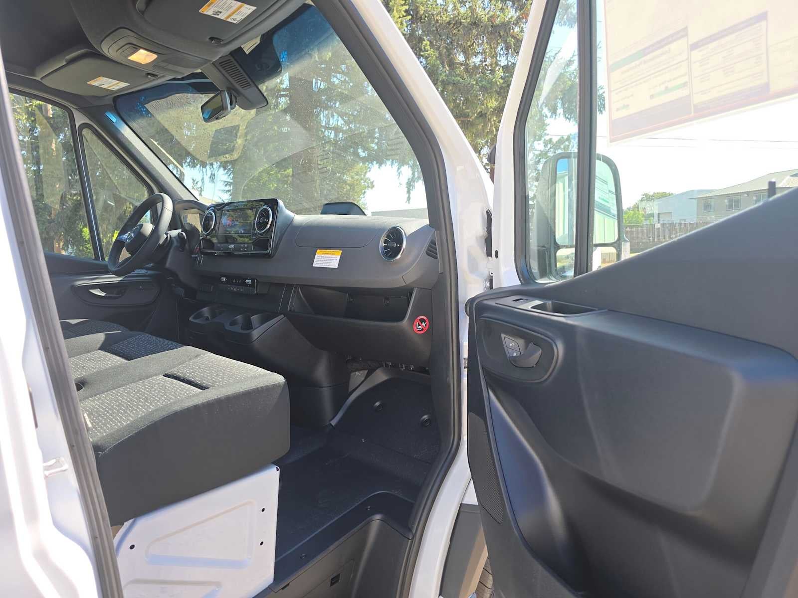 2026 Mercedes-Benz Sprinter Cargo 2500 High Roof I4 Diesel HO 170 Extended RWD