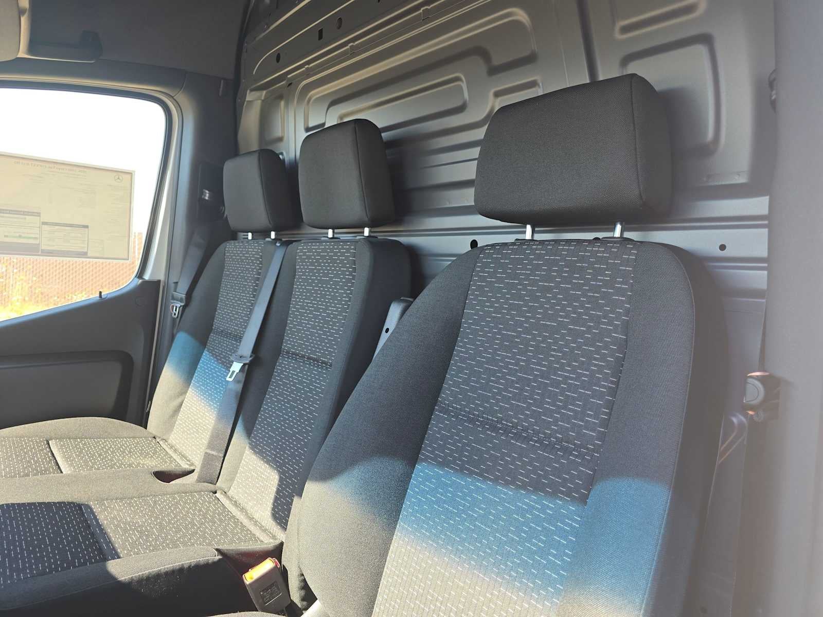 2026 Mercedes-Benz Sprinter Cargo 2500 High Roof I4 Diesel HO 170 Extended RWD