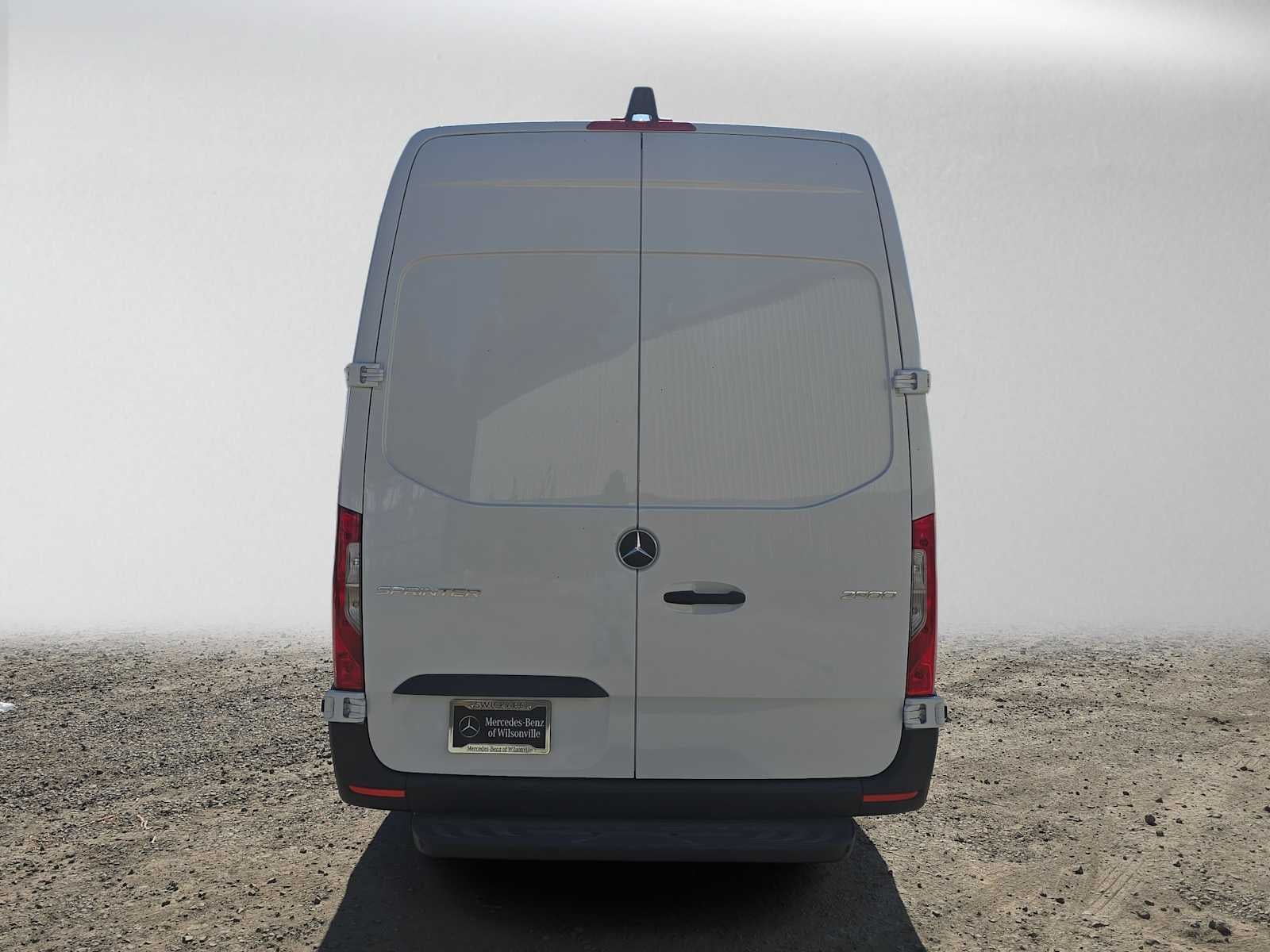2026 Mercedes-Benz Sprinter Cargo 2500 High Roof I4 Diesel HO 170 Extended RWD