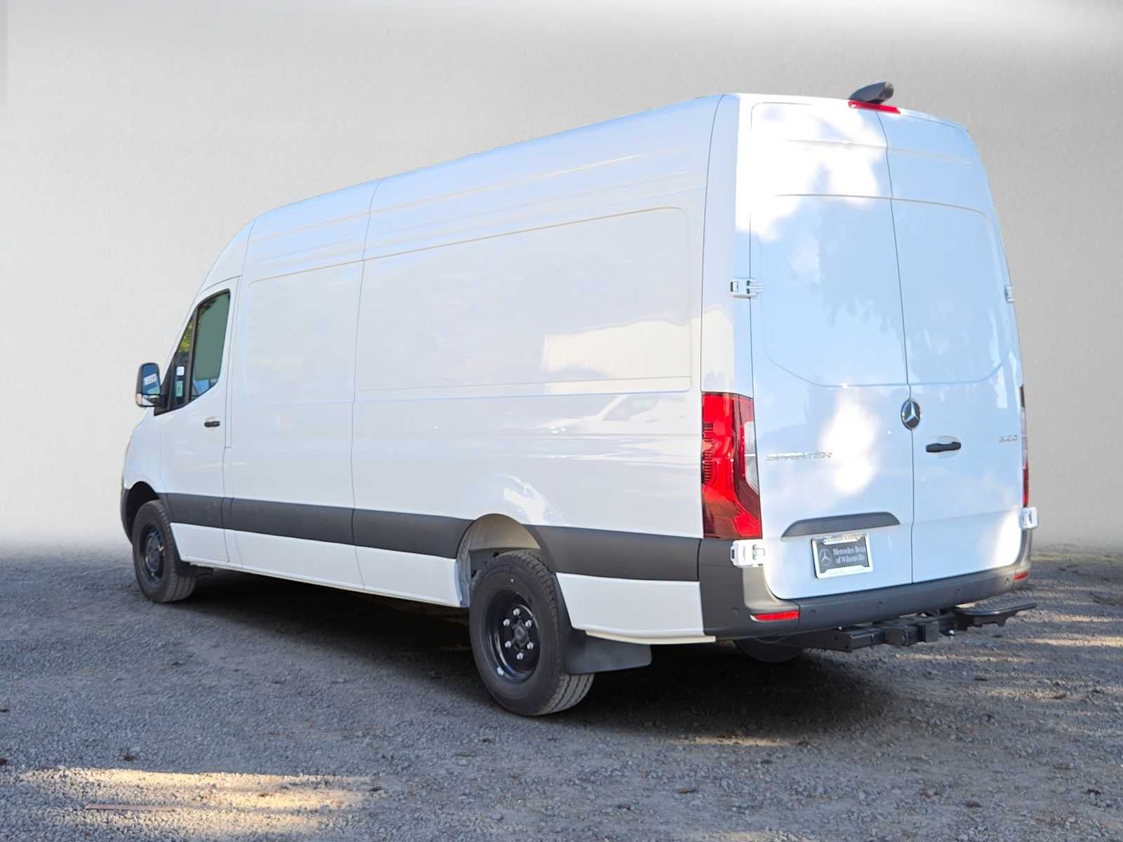 2026 Mercedes-Benz Sprinter Cargo 3500 High Roof I4 Diesel HO 170 RWD