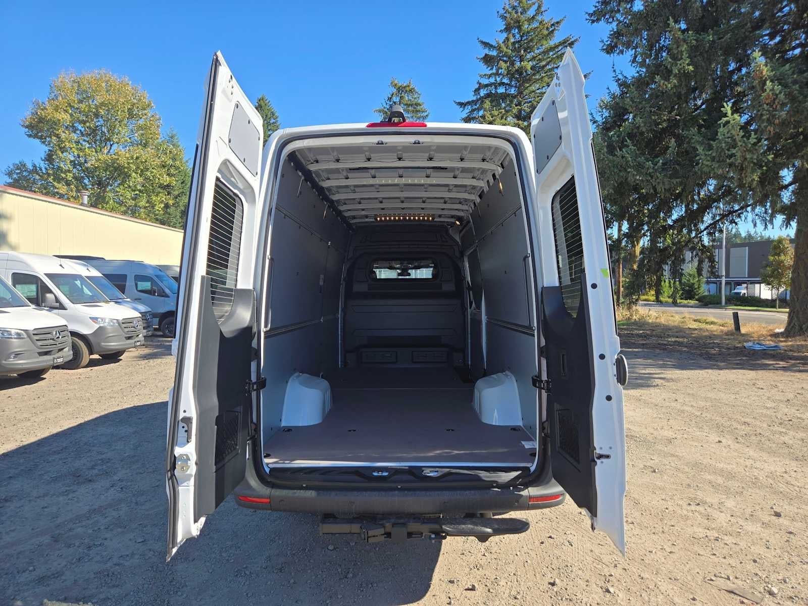 2026 Mercedes-Benz Sprinter Cargo 3500 High Roof I4 Diesel HO 170 RWD