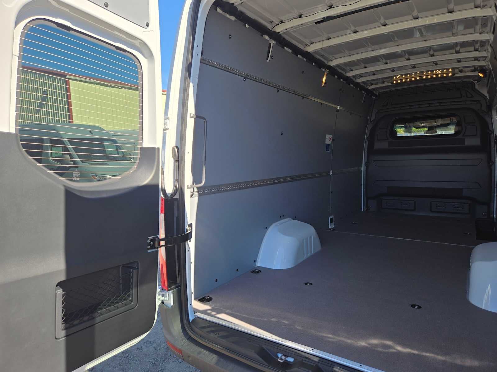 2026 Mercedes-Benz Sprinter Cargo 3500 High Roof I4 Diesel HO 170 RWD
