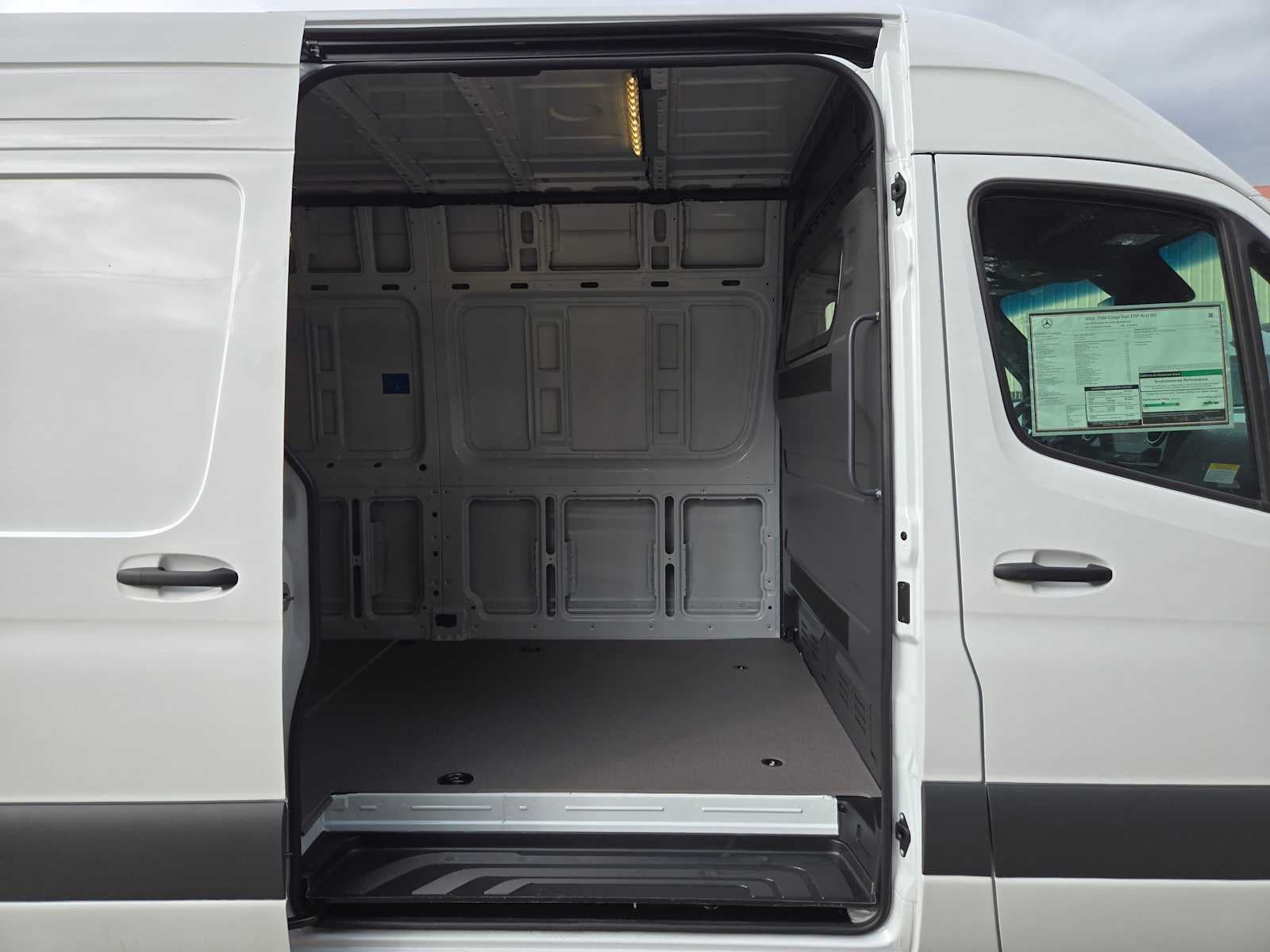 2026 Mercedes-Benz Sprinter Cargo 3500 High Roof I4 Diesel HO 170 RWD