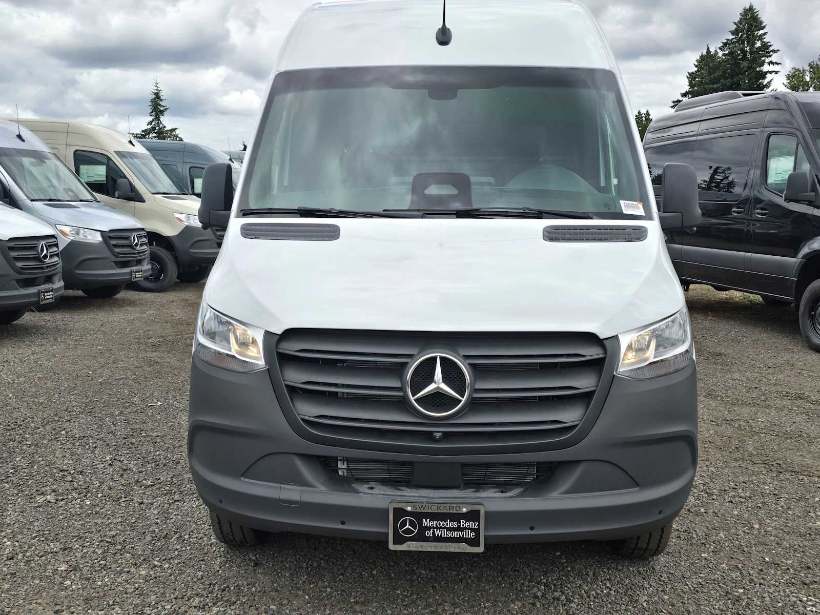 2026 Mercedes-Benz Sprinter Cargo Van 3500 High Roof I4 Diesel HO 170 RWD