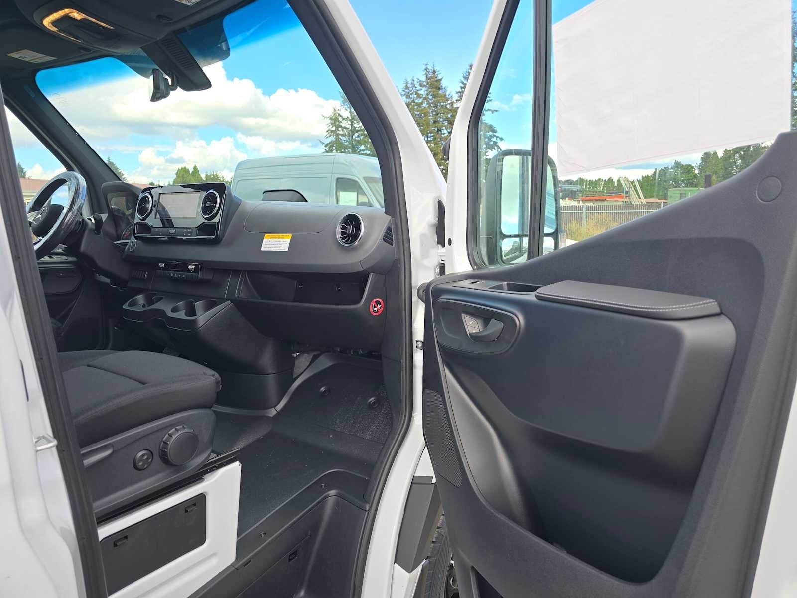 2026 Mercedes-Benz Sprinter Cargo 3500 High Roof I4 Diesel HO 170 RWD