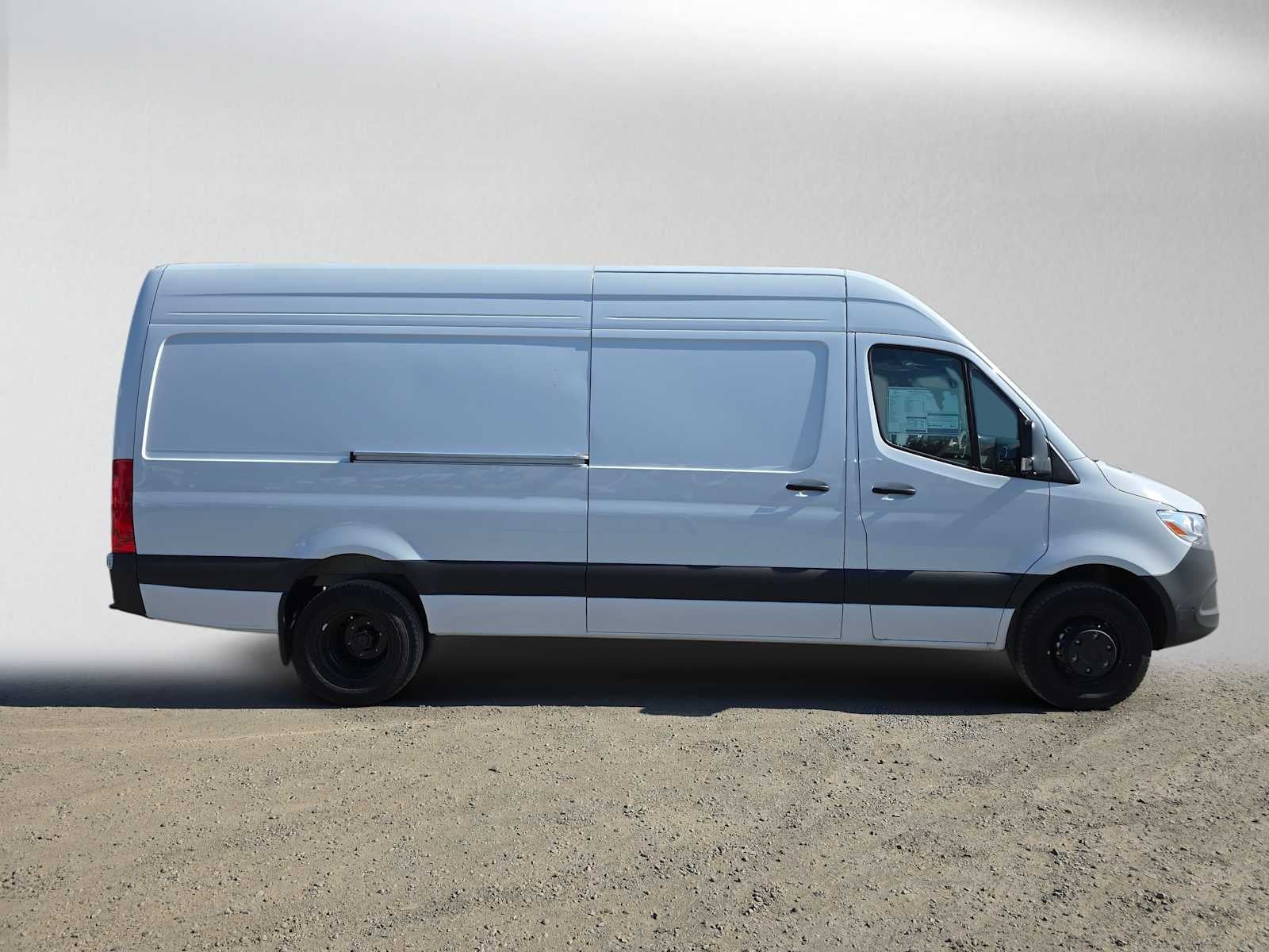 2026 Mercedes-Benz Sprinter Cargo Van 3500 High Roof I4 Diesel HO 170 RWD
