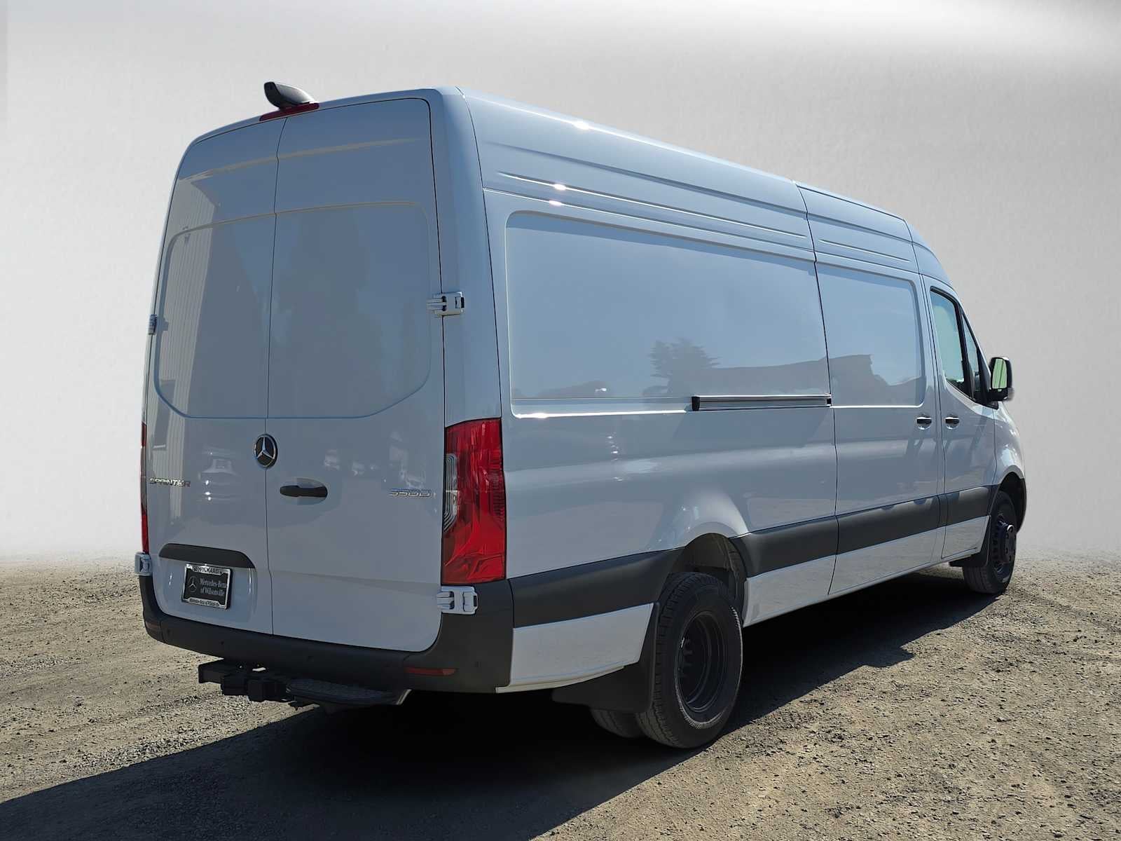 2026 Mercedes-Benz Sprinter Cargo Van 3500 High Roof I4 Diesel HO 170 RWD
