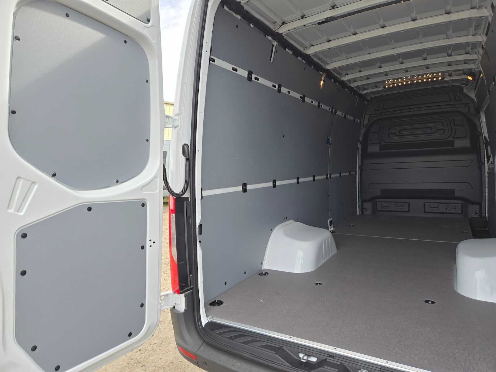 2026 Mercedes-Benz Sprinter Cargo 3500 High Roof I4 Diesel HO 170 RWD