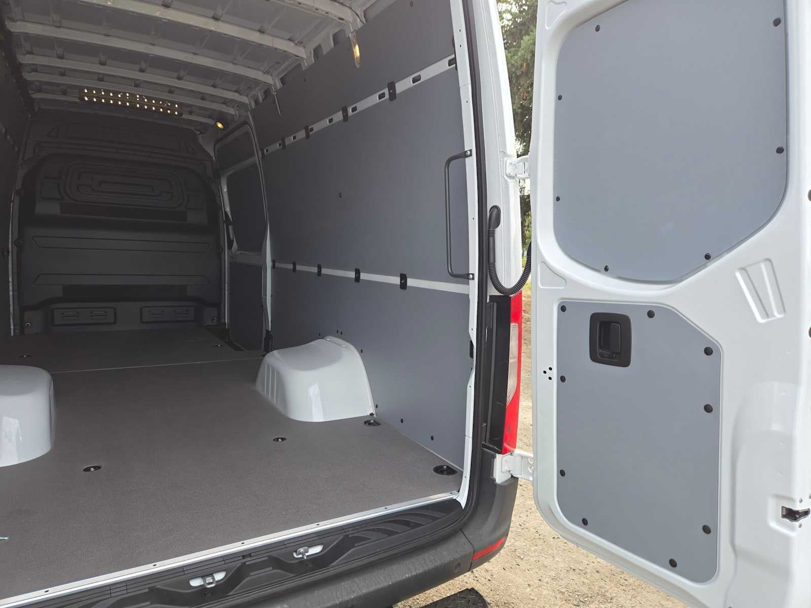 2026 Mercedes-Benz Sprinter Cargo 3500 High Roof I4 Diesel HO 170 RWD
