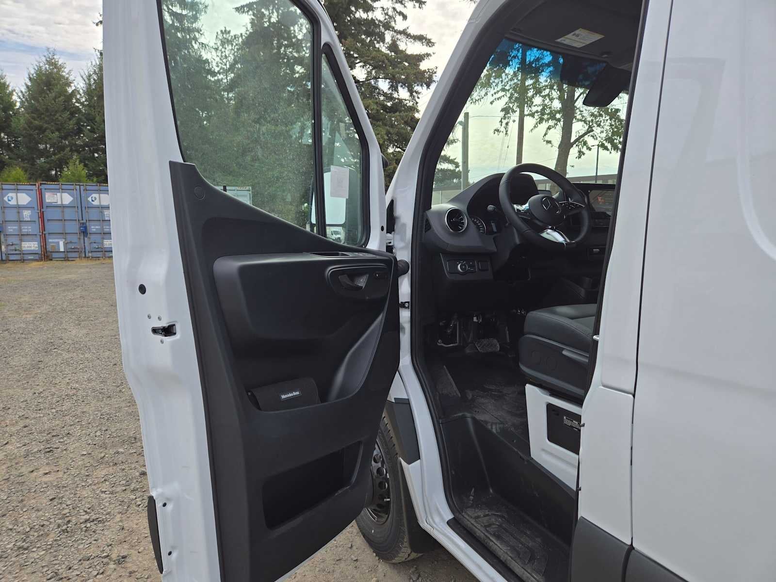 2026 Mercedes-Benz Sprinter Cargo 3500 High Roof I4 Diesel HO 170 RWD