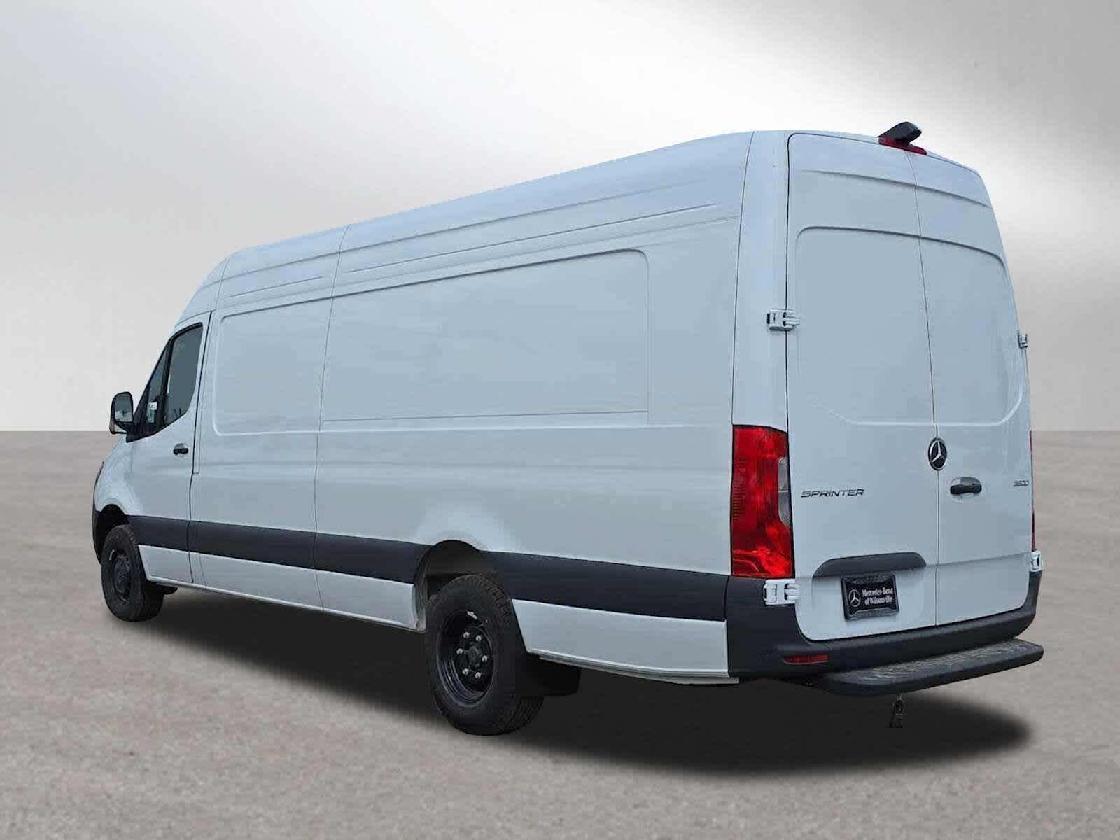2026 Mercedes-Benz Sprinter Cargo Van 3500 High Roof I4 Diesel HO 170 Extended RWD