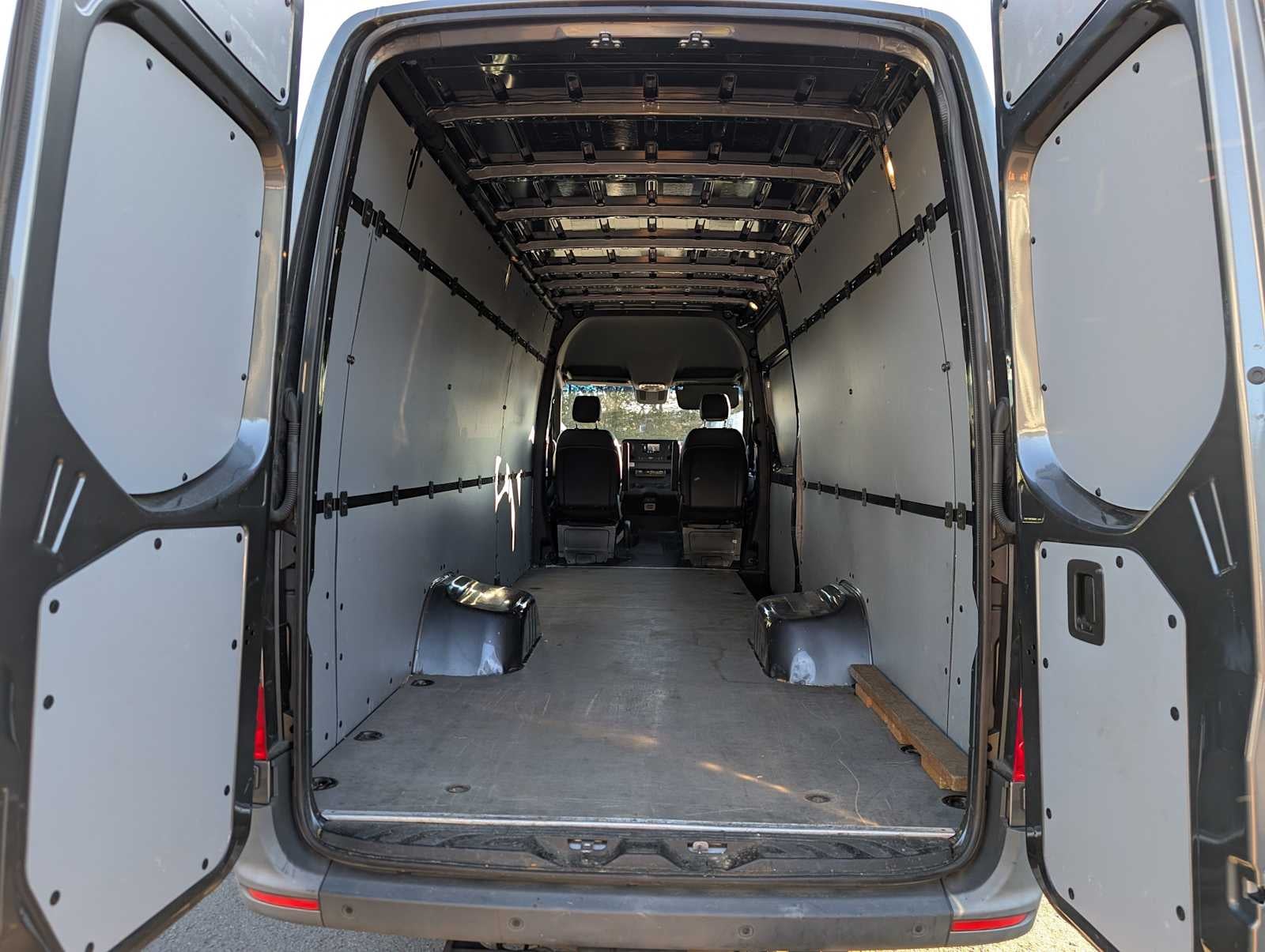 2022 Mercedes-Benz Sprinter Cargo Van 3500XD High Roof V6 170" Extended 4WD