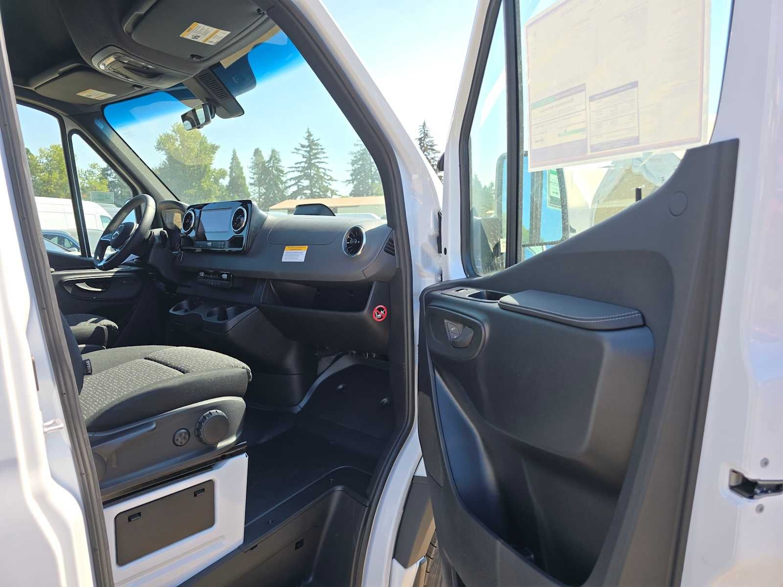 2026 Mercedes-Benz Sprinter Cargo Van 3500XD High Roof I4 Diesel HO 170 Extended RWD