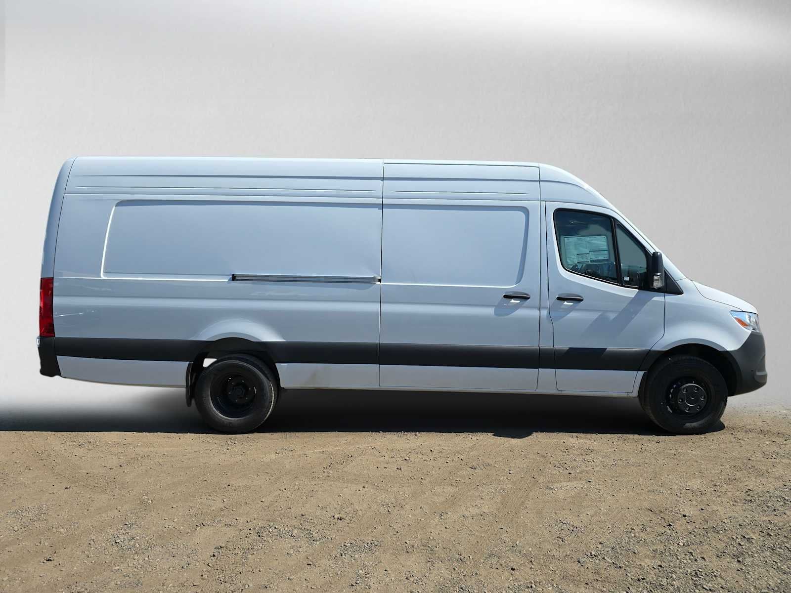 2026 Mercedes-Benz Sprinter Cargo Van 3500XD High Roof I4 Diesel HO 170 Extended RWD