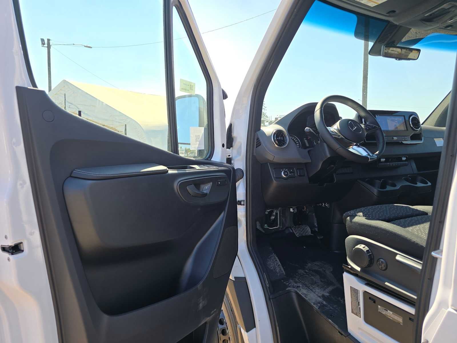 2026 Mercedes-Benz Sprinter Cargo Van 3500XD High Roof I4 Diesel HO 170 Extended RWD