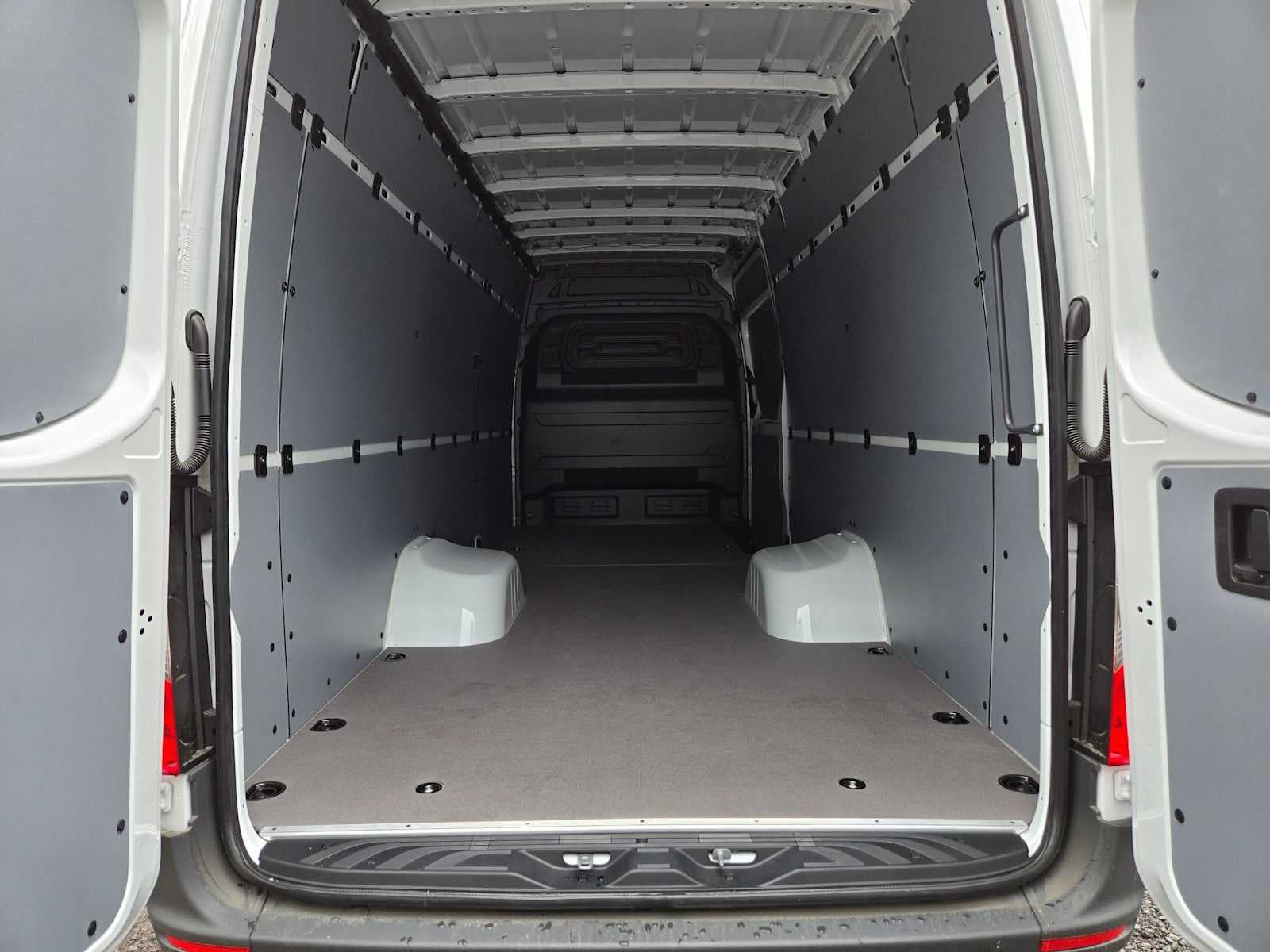 2026 Mercedes-Benz Sprinter Cargo 3500XD High Roof I4 Diesel HO 170 Extended RWD