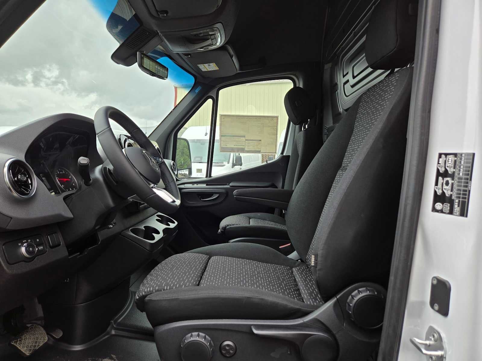 2026 Mercedes-Benz Sprinter Cargo 3500XD High Roof I4 Diesel HO 170 Extended RWD