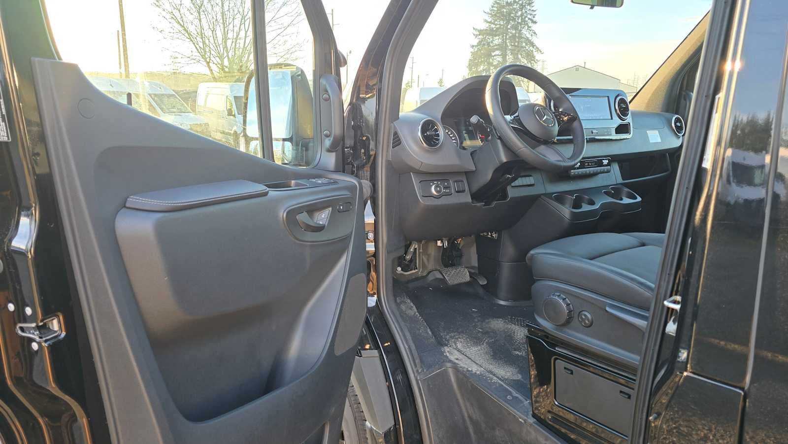 2025 Mercedes-Benz Sprinter Passenger Van 2500 Standard Roof I4 Diesel 144" RWD