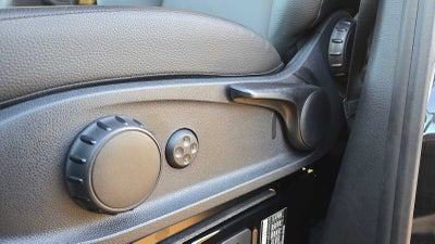 2025 Mercedes-Benz Sprinter Passenger Van 2500 Standard Roof I4 Diesel 144" RWD