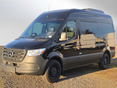 2025 Mercedes-Benz Sprinter Passenger Van 2500 Standard Roof I4 Diesel 144" RWD