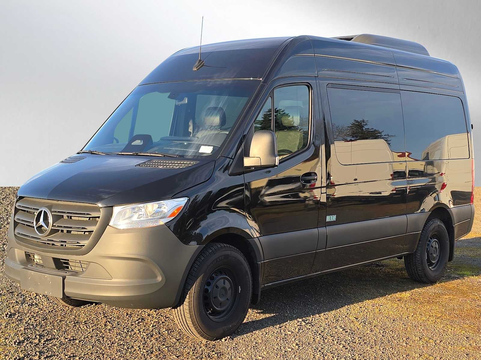 2025 Mercedes-Benz Sprinter Passenger Van 2500 Standard Roof I4 Diesel 144" RWD