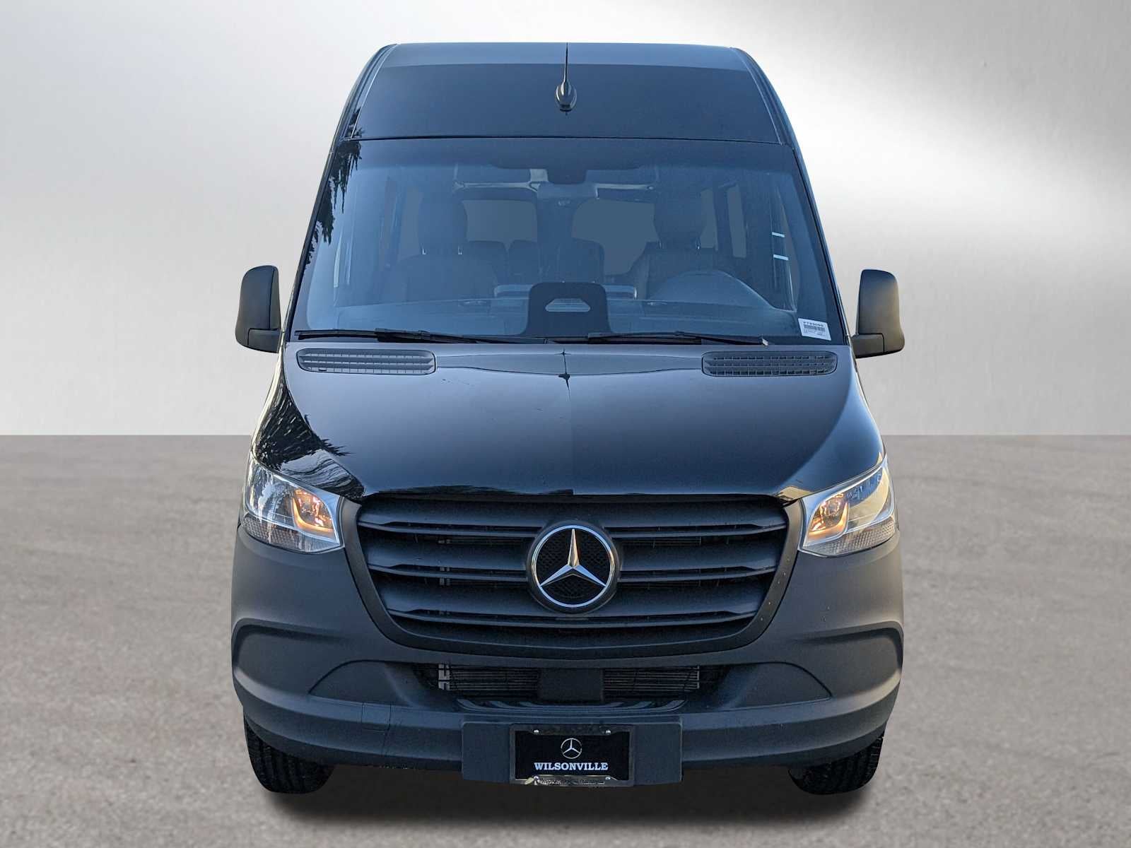 2025 Mercedes-Benz Sprinter Passenger Van 2500 Standard Roof I4 Diesel 144" RWD
