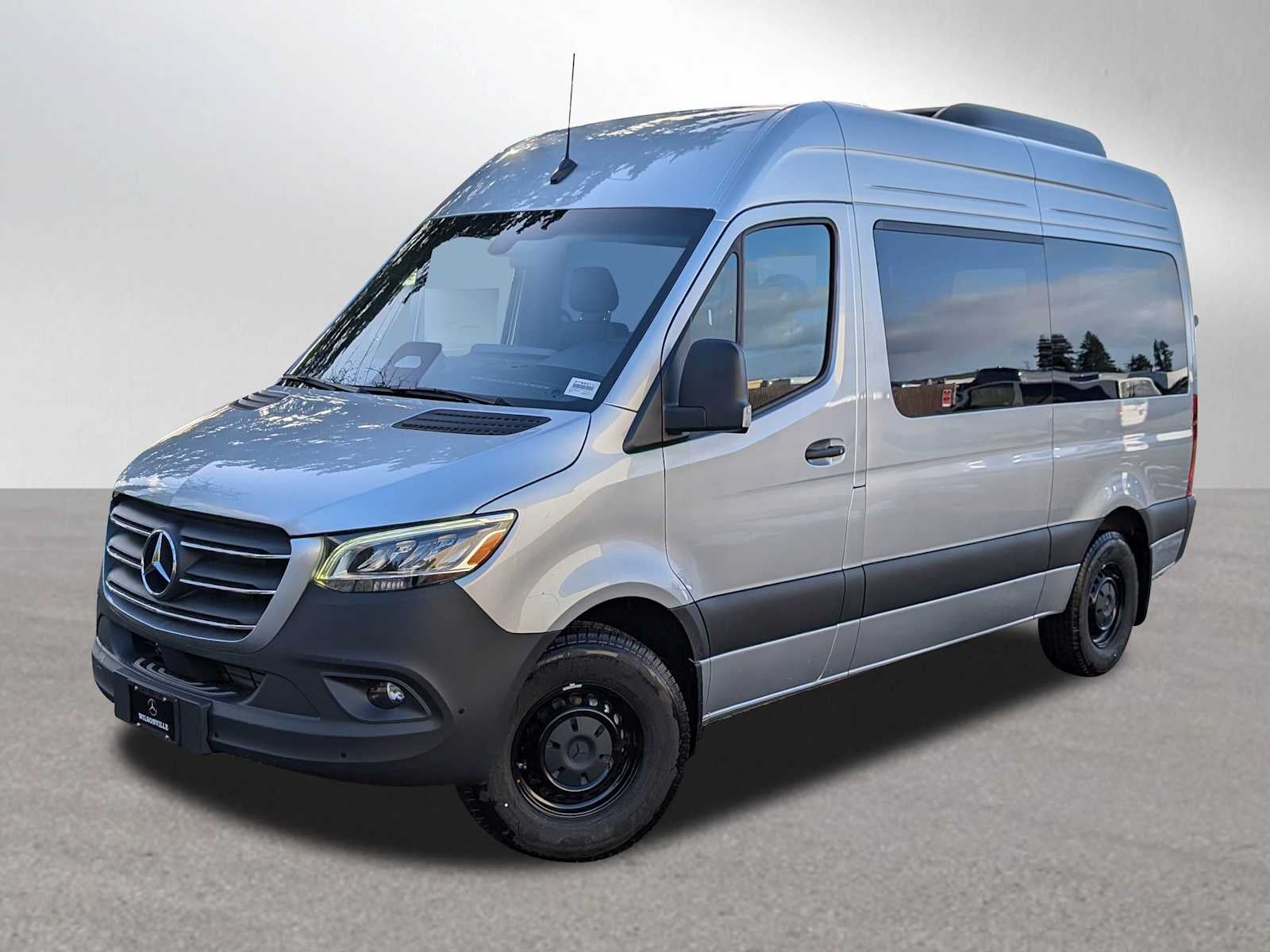 2025 Mercedes-Benz Sprinter Passenger Van 2500 Standard Roof I4 Diesel 144" RWD