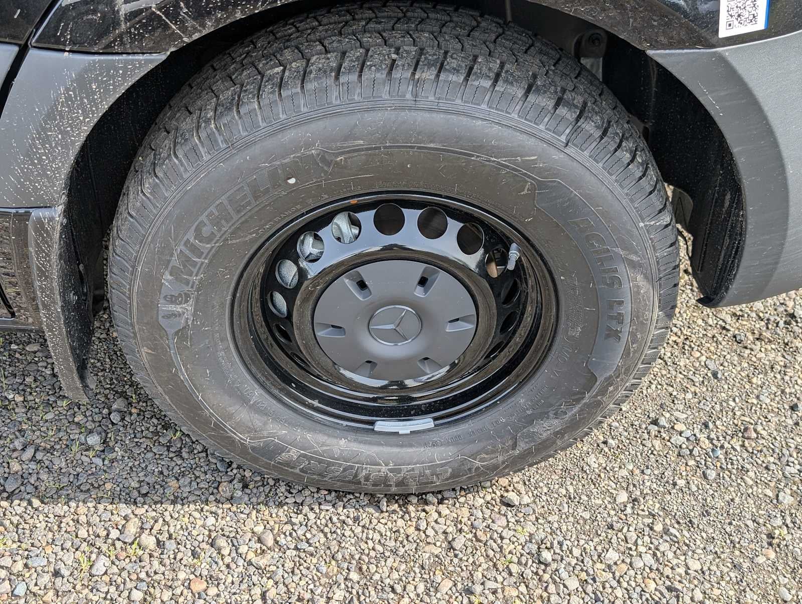 2025 Mercedes-Benz Sprinter Passenger Van 2500 Standard Roof I4 Diesel 144" RWD