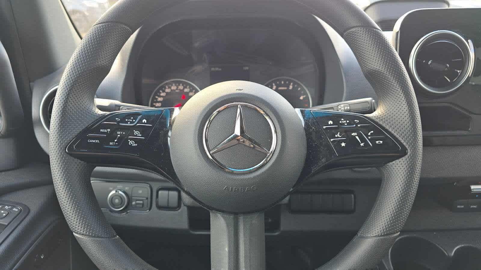 2025 Mercedes-Benz Sprinter Passenger Van 2500 Standard Roof I4 Diesel HO 144 RWD