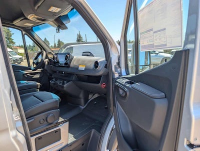 2025 Mercedes-Benz Sprinter Passenger Van 2500 Standard Roof I4 Diesel HO 144 RWD