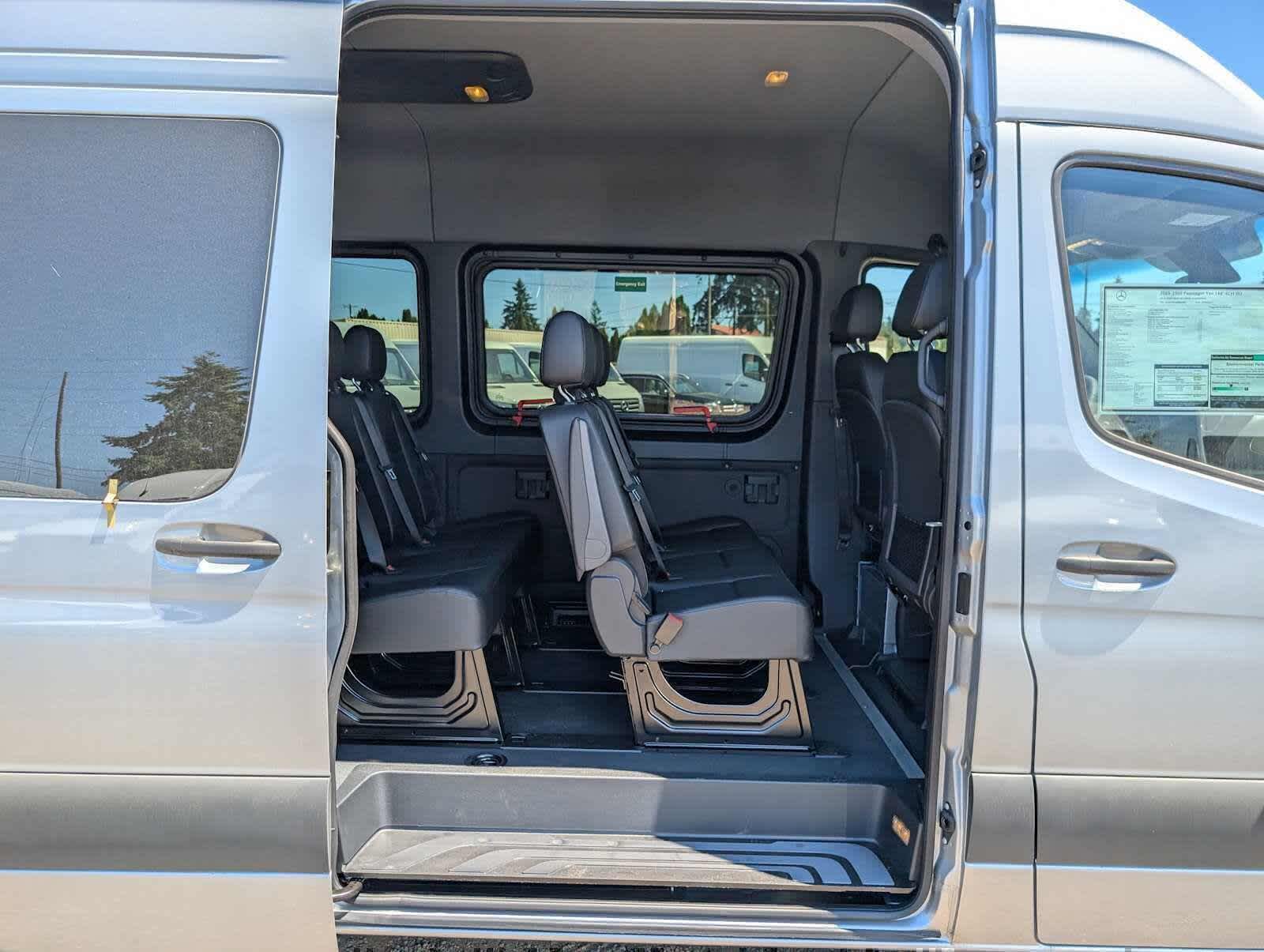 2025 Mercedes-Benz Sprinter Passenger Van 2500 Standard Roof I4 Diesel HO 144 RWD