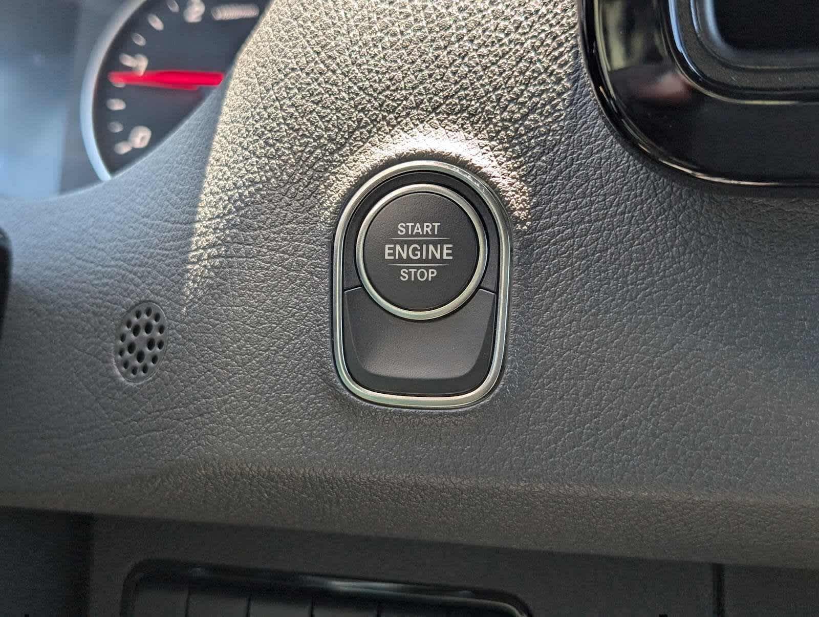 2025 Mercedes-Benz Sprinter Passenger Van 2500 Standard Roof I4 Diesel HO 144 RWD