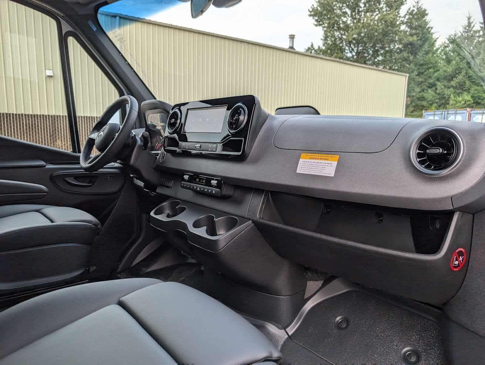 2025 Mercedes-Benz Sprinter Passenger Van 2500 Standard Roof I4 Diesel HO 144 RWD