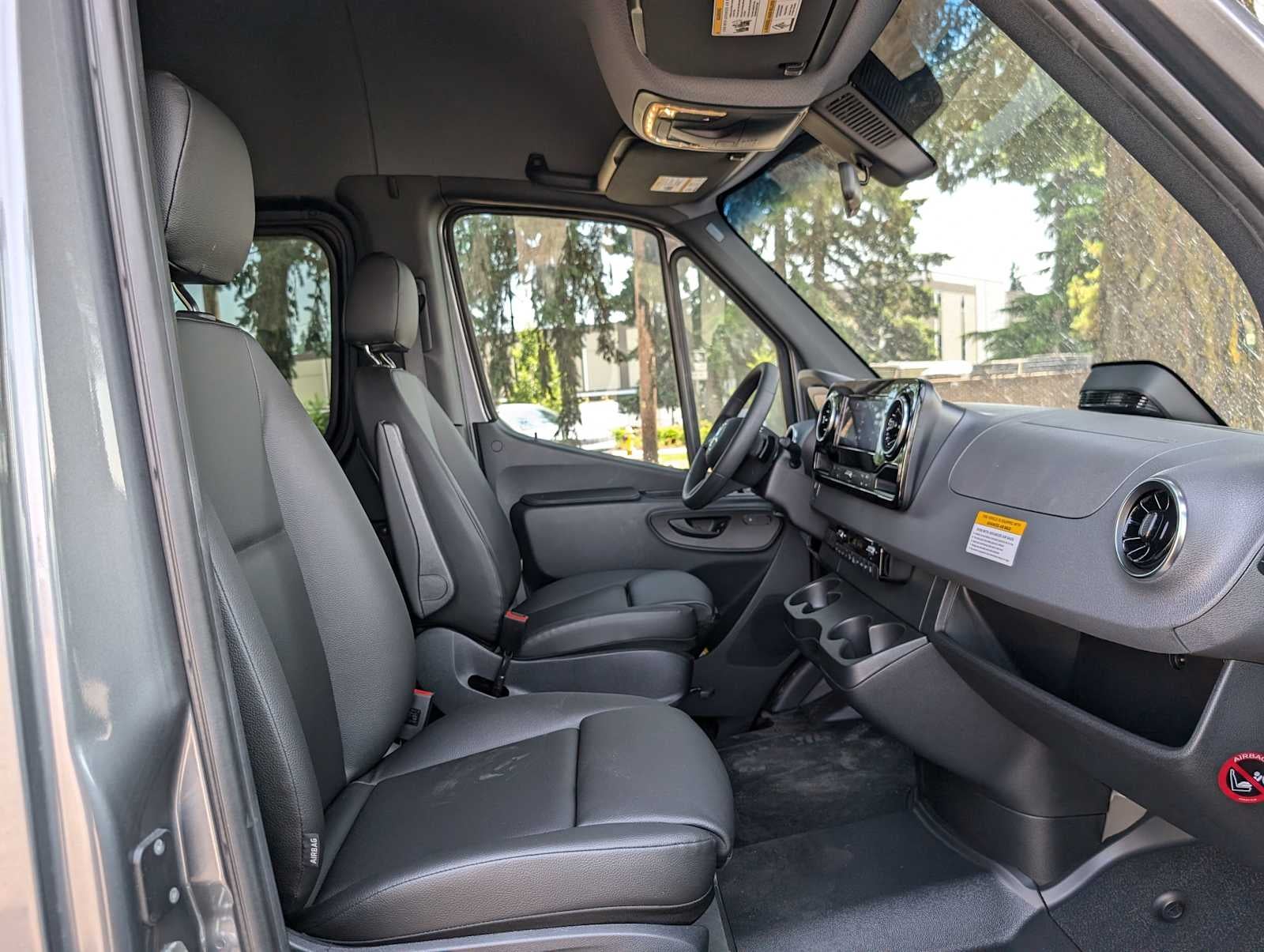 2025 Mercedes-Benz Sprinter Passenger Van 2500 Standard Roof I4 Diesel HO 144" RWD