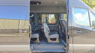 2025 Mercedes-Benz Sprinter Passenger Van 2500 Standard Roof I4 Diesel HO 144 RWD