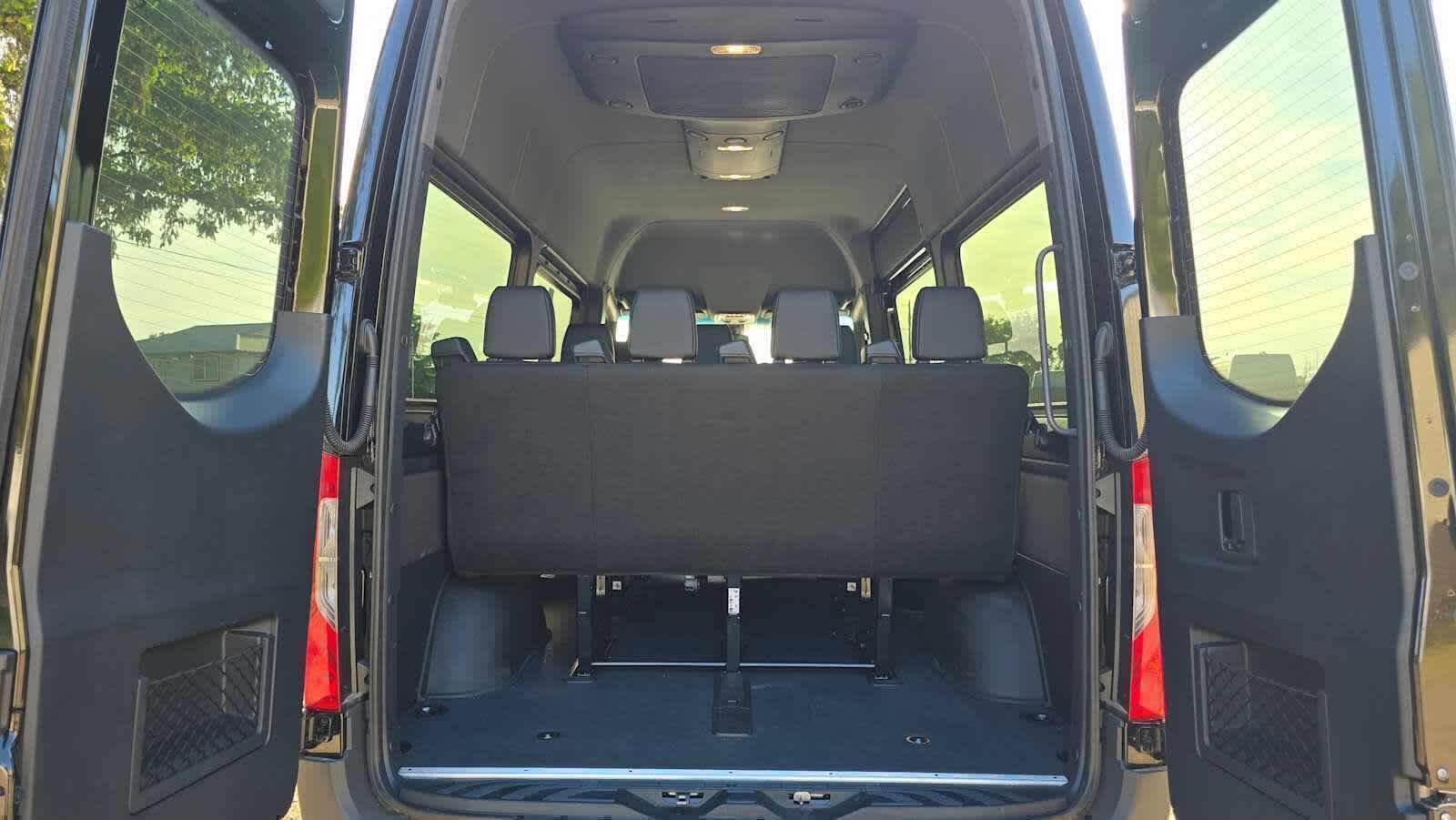 2025 Mercedes-Benz Sprinter Passenger Van 2500 Standard Roof I4 Diesel HO 144 RWD