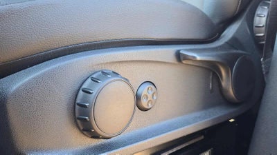 2025 Mercedes-Benz Sprinter Passenger Van 2500 Standard Roof I4 Diesel HO 144 RWD