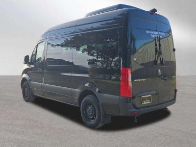 2025 Mercedes-Benz Sprinter Passenger Van 2500 Standard Roof I4 Diesel HO 144 RWD