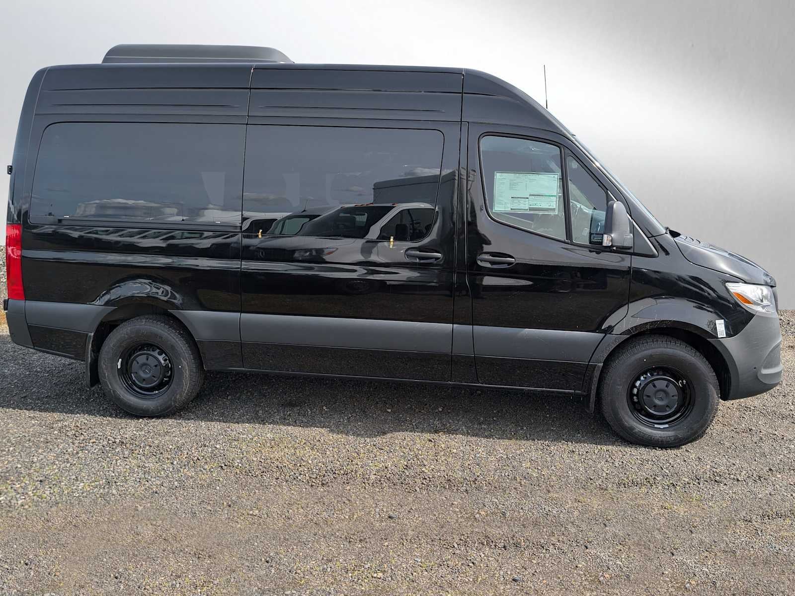 2025 Mercedes-Benz Sprinter Passenger Van 2500 Standard Roof I4 Diesel HO 144" RWD