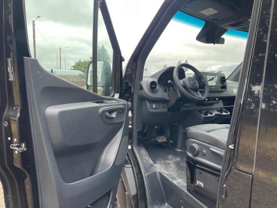 2024 Mercedes-Benz Sprinter Passenger Van 2500 Standard Roof I4 Diesel HO 144" RWD