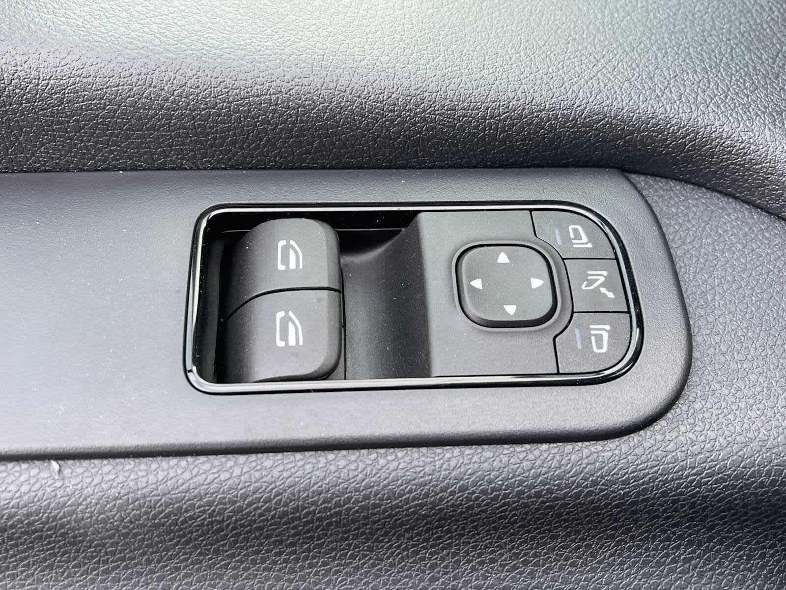 2024 Mercedes-Benz Sprinter Passenger Van 2500 Standard Roof I4 Diesel HO 144 RWD