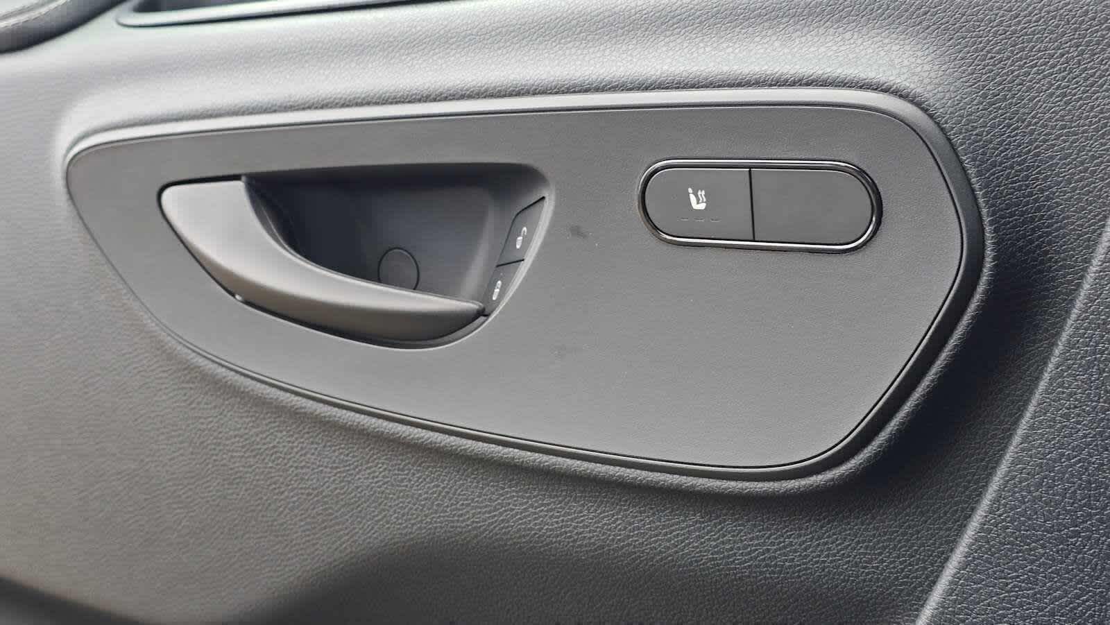 2025 Mercedes-Benz Sprinter Passenger Van 2500 Standard Roof I4 Diesel HO 144 RWD