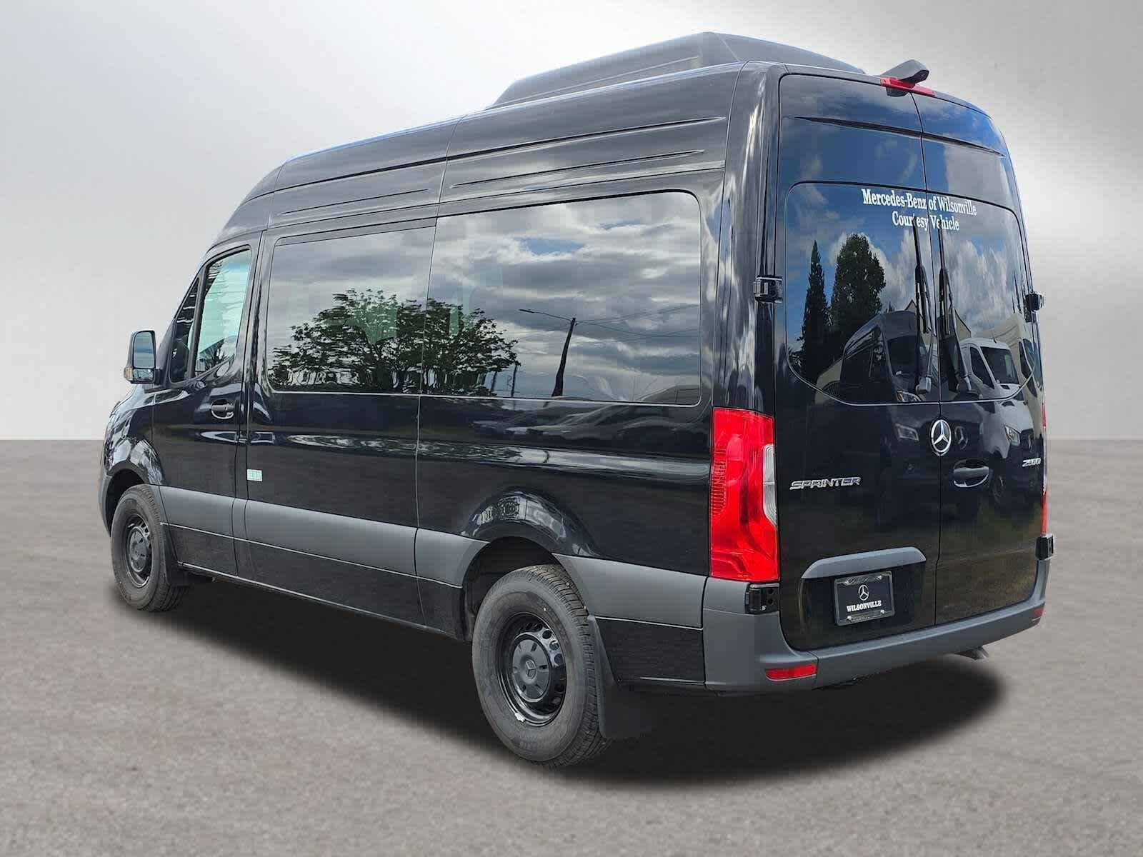 2025 Mercedes-Benz Sprinter Passenger Van 2500 Standard Roof I4 Diesel HO 144 RWD